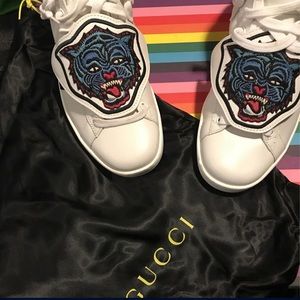 Authentic Gucci only wore once a hour for photo shoot bought at Bloomingdale’s